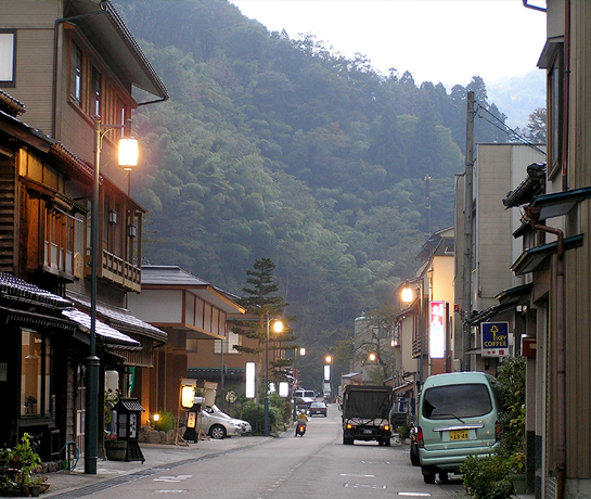 유와쿠온천마을