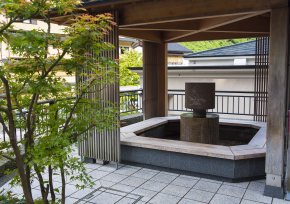 유와쿠온천마을